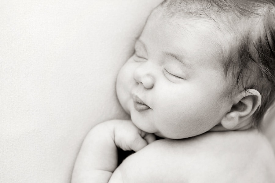 3 Ways to Coordinate Your Maternity and Newborn Sessions