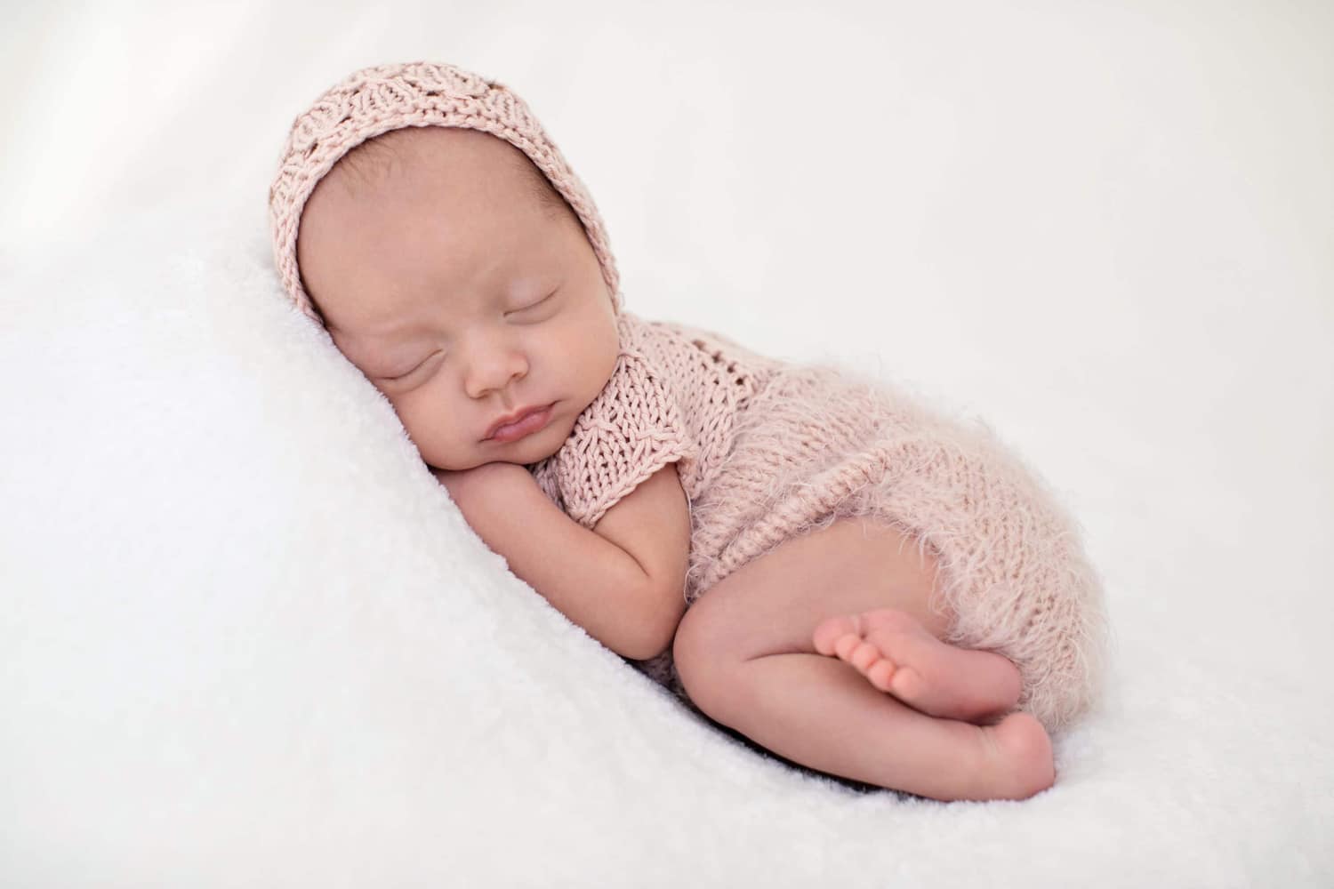 How To Capture the 'Tushy Up' Pose: MCP Newborn Posing Tutorial - YouTube